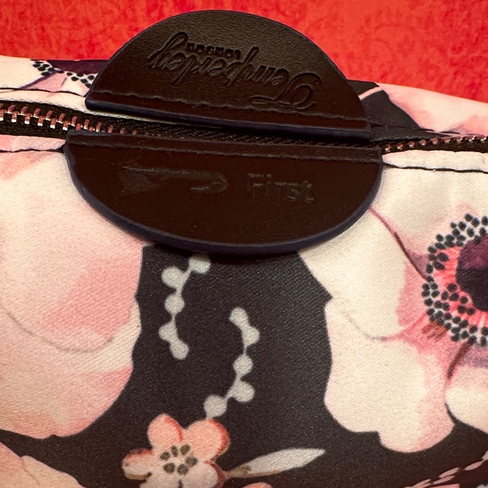 British Airways First Class Alice Temperley Toiletry Bag – Black & White Floral - Picture 2 of 6
